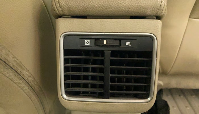 2016 Maruti Ciaz ZXI+ AT, Petrol, Automatic, 84,195 km, Rear AC Vents