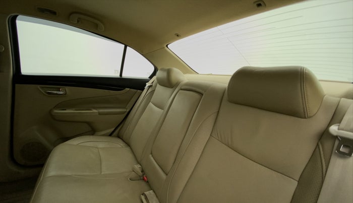 2016 Maruti Ciaz ZXI+ AT, Petrol, Automatic, 84,195 km, Right Side Rear Door Cabin