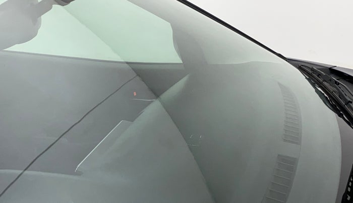 2020 Toyota Glanza V CVT, Petrol, Automatic, 32,063 km, Front windshield - Minor spot on windshield