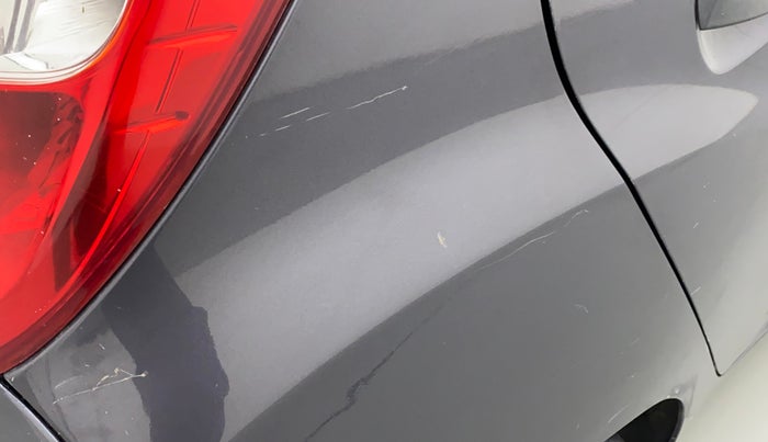 2015 Hyundai Eon ERA PLUS, Petrol, Manual, 27,032 km, Right quarter panel - Minor scratches