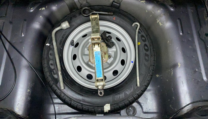 2015 Hyundai Eon ERA PLUS, Petrol, Manual, 27,032 km, Spare Tyre