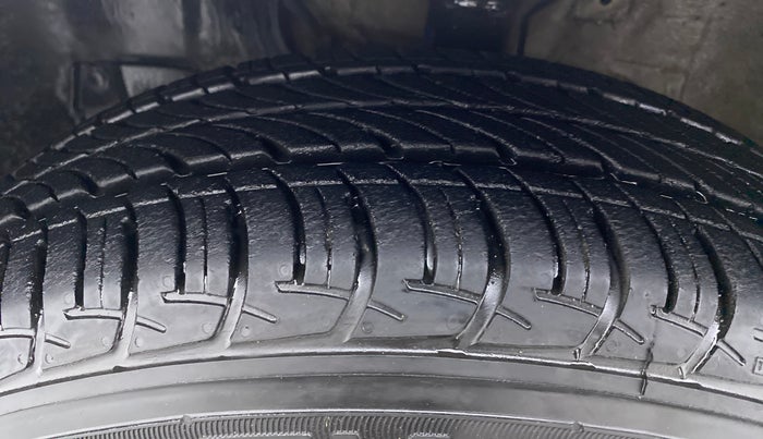 2020 Maruti New Wagon-R VXI 1.0, Petrol, Manual, 15,723 km, Left Front Tyre Tread