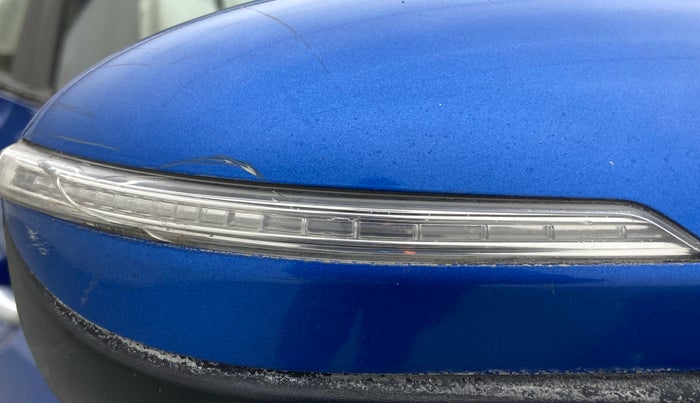 2019 Hyundai Elite i20 ASTA (O) CVT, Petrol, Automatic, 45,025 km, Right rear-view mirror - Indicator light has minor damage