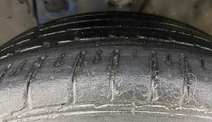 2019 Hyundai Elite i20 ASTA (O) CVT, Petrol, Automatic, 45,025 km, Left Front Tyre Tread
