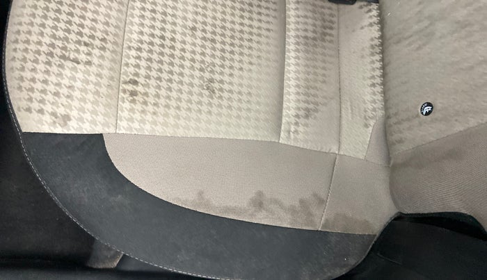 2019 Hyundai Elite i20 ASTA (O) CVT, Petrol, Automatic, 45,025 km, Second-row left seat - Cover slightly stained