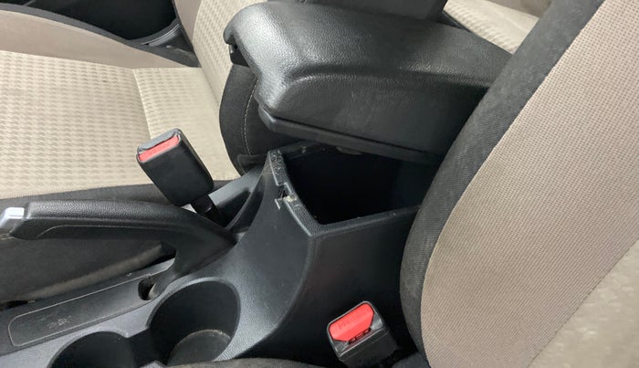 2019 Hyundai Elite i20 ASTA (O) CVT, Petrol, Automatic, 45,025 km, Driver seat - Armrest has miinor damage