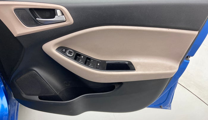 2019 Hyundai Elite i20 ASTA (O) CVT, Petrol, Automatic, 45,025 km, Driver Side Door Panels Control