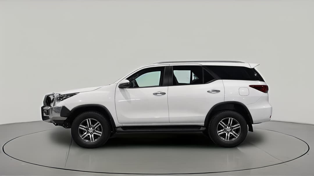 2022 Toyota Fortuner Gxl, Automatic, 48935 km, Left Side View