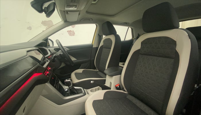 2022 Volkswagen TAIGUN GT PLUS 1.5 TSI DSG, Petrol, Automatic, 31,121 km, Right Side Front Door Cabin
