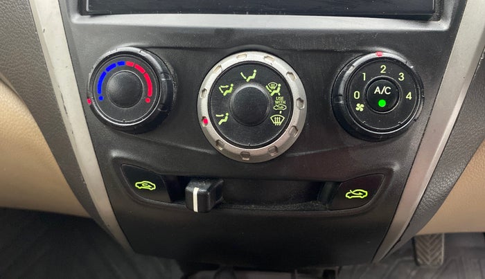 2018 Hyundai Eon ERA +, Petrol, Manual, 86,142 km, Dashboard - Air Re-circulation knob is not working