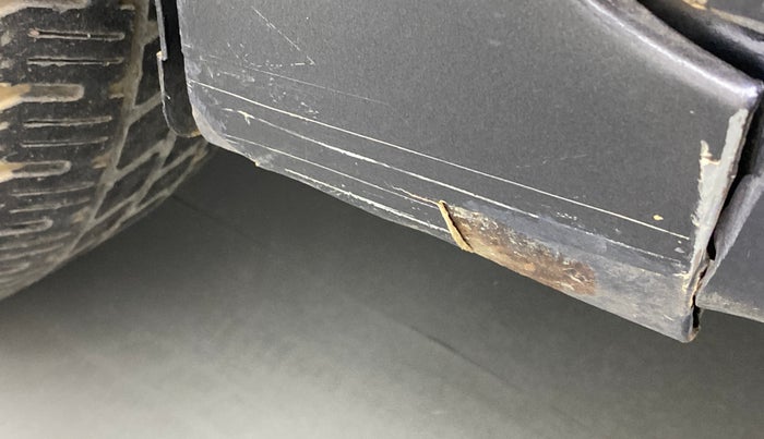 2018 Hyundai Eon ERA +, Petrol, Manual, 86,197 km, Left fender - Slight discoloration