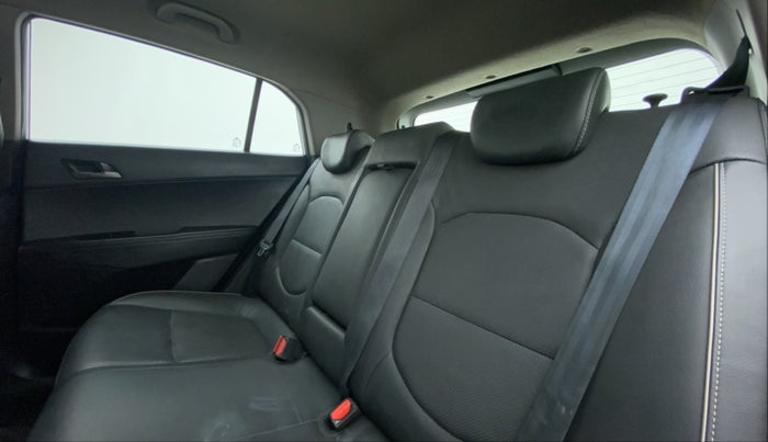2015 Hyundai Creta 1.6 SX (O) CRDI, Diesel, Manual, 1,50,753 km, Right Side Rear Door Cabin
