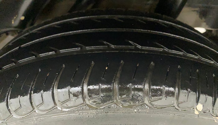 2014 Honda Brio S MT, Petrol, Manual, 84,592 km, Left Rear Tyre Tread