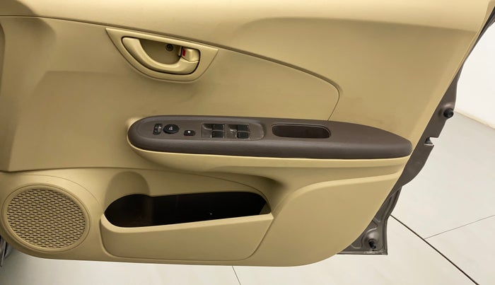 2014 Honda Brio S MT, Petrol, Manual, 84,592 km, Driver Side Door Panels Control
