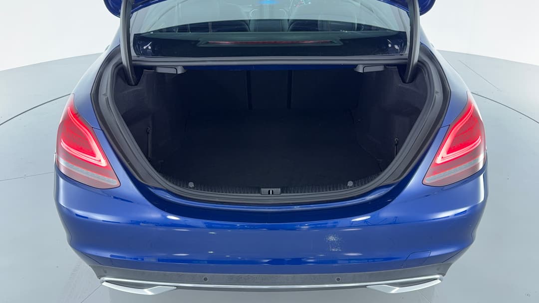2020 Mercedes-benz C200 C200, Automatic, 60964 km, Boot Inside View