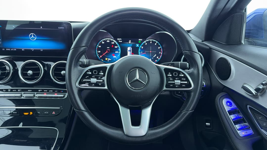 2020 Mercedes-benz C200 C200, Automatic, 60964 km, Steering Wheel Close-up