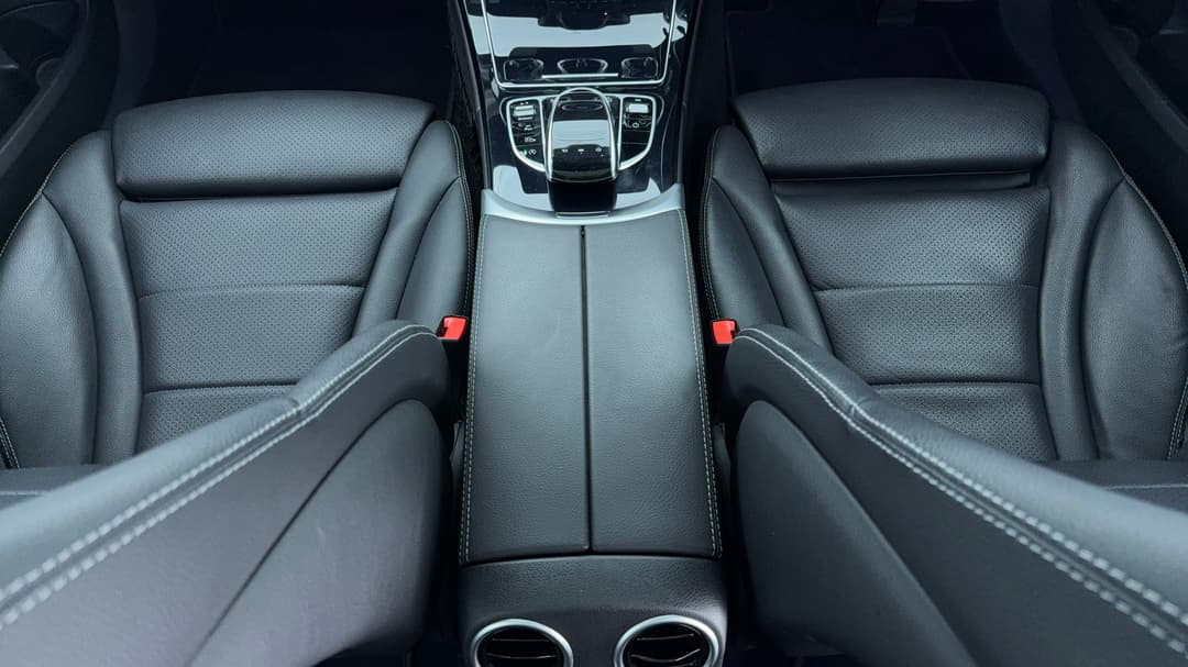 2020 Mercedes-benz C200 C200, Automatic, 60964 km, Center Console
