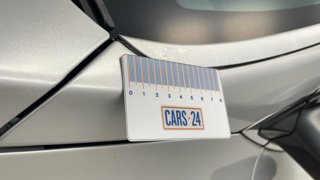 2015 Hyundai Santa Fe Elite Crdi (4x4), Automatic, 131763 km, Quarter Panel Front LHS Guard Paint oxidation