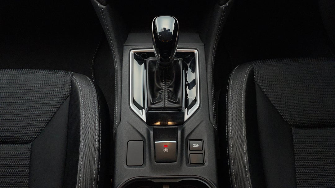 2017 Subaru Impreza 2.0i Premium (awd), Automatic, 66373 km, Gear Lever 