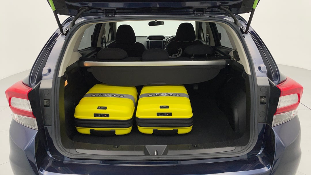 2017 Subaru Impreza 2.0i Premium (awd), Automatic, 66373 km, Boot Inside View with Luggage