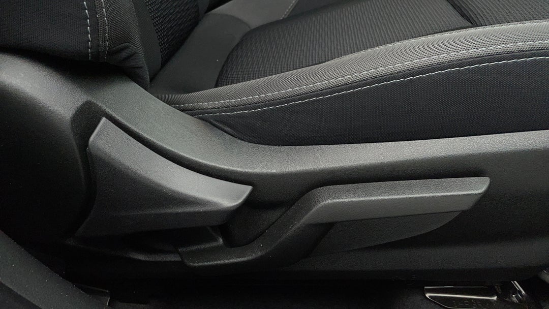 2017 Subaru Impreza 2.0i Premium (awd), Automatic, 66373 km, Drivers Side Adjustment Panel