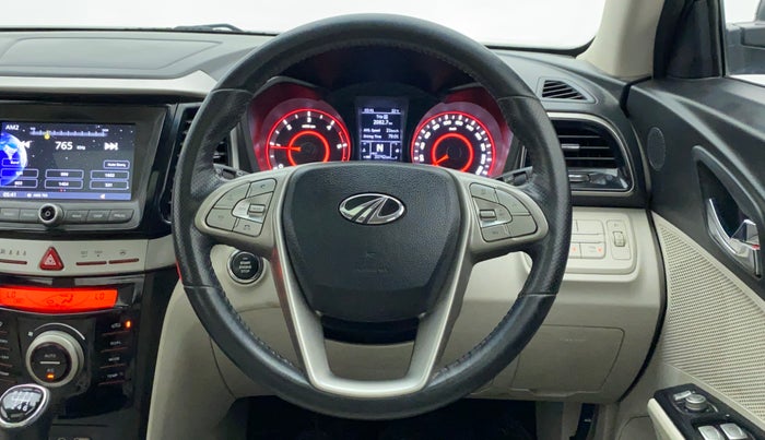 2020 Mahindra XUV300 W8(O), Diesel, Manual, 33,796 km, Steering Wheel Close Up