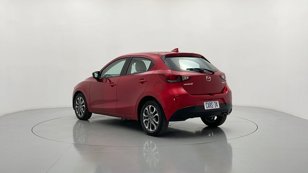 Left Back Diagonal (45- Degree) View