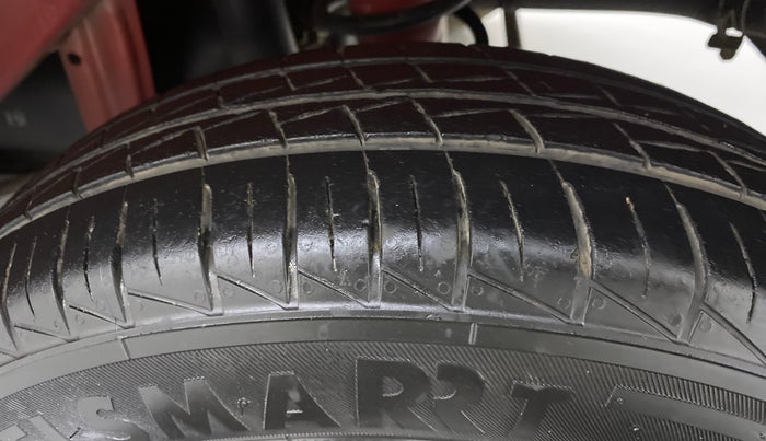 2019 Maruti Alto LXI, Petrol, Manual, Left Rear Tyre Tread