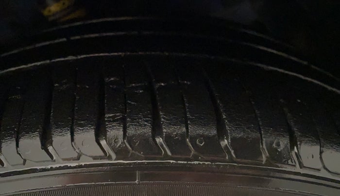 2015 Tata Zest XT PETROL, Petrol, Manual, 62,351 km, Left Front Tyre Tread