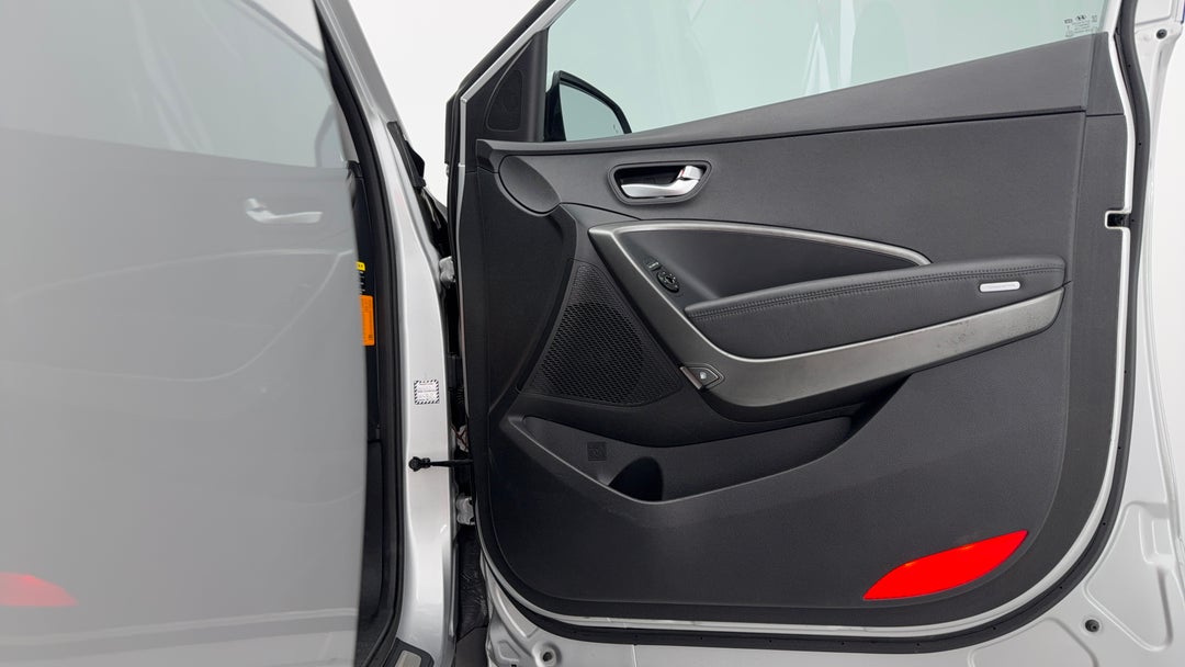 2018 Hyundai Santa Fe Active X, Automatic, 88304 km, Speaker View