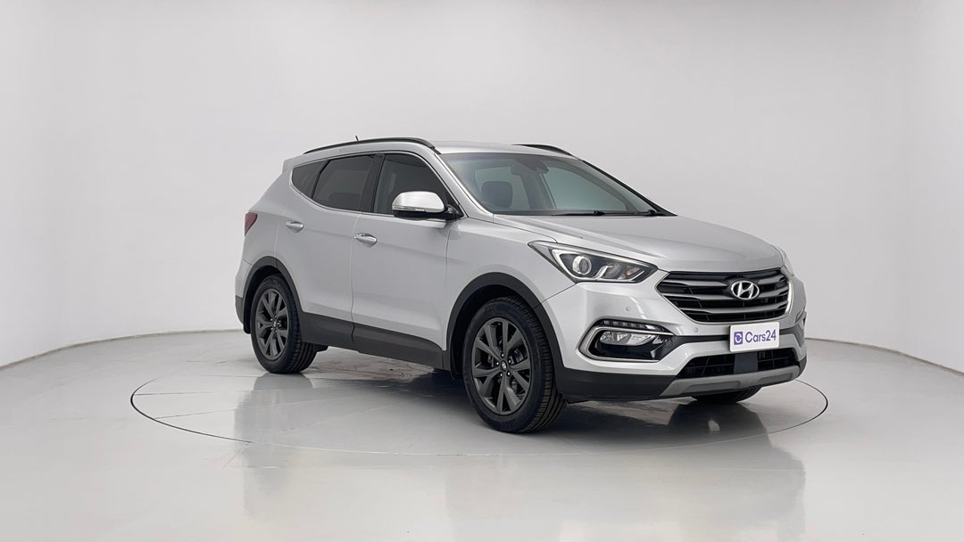 2018 Hyundai Santa Fe Active X, Automatic, 88304 km, Right Front Diagonal (45- Degree) View