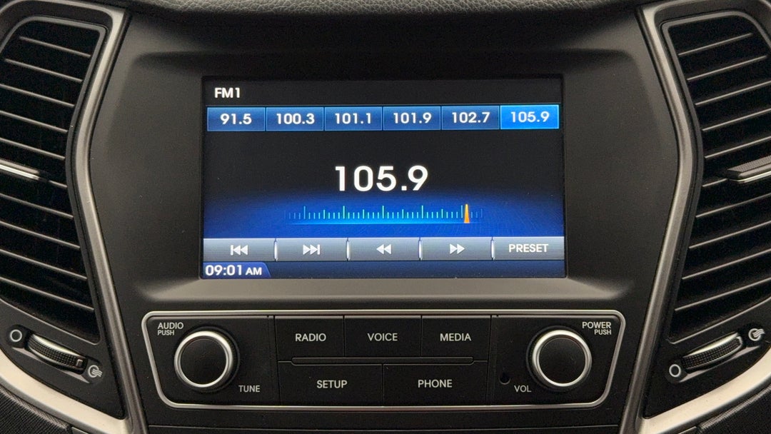 2018 Hyundai Santa Fe Active X, Automatic, 88304 km, Infotainment System