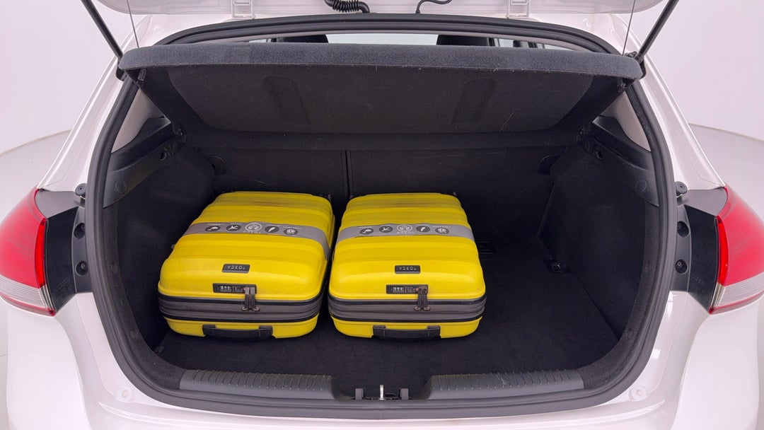 2018 Kia Cerato Sport, Automatic, 161657 km, Boot Inside View with Luggage