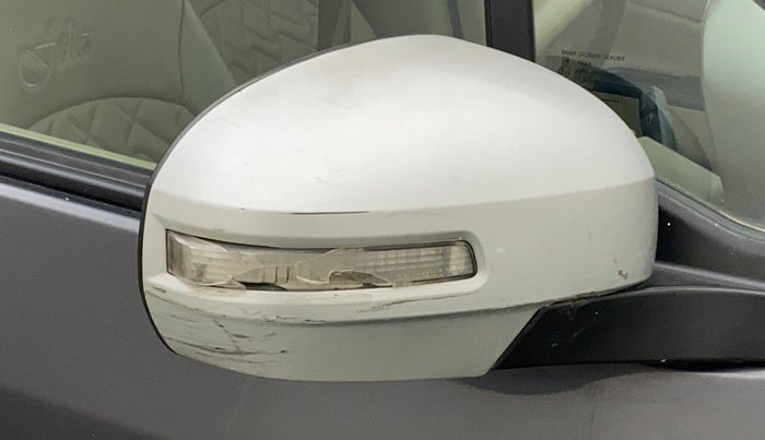 2013 Maruti Ertiga VXI CNG, CNG, Manual, 1,01,059 km, Right rear-view mirror - Indicator light not working