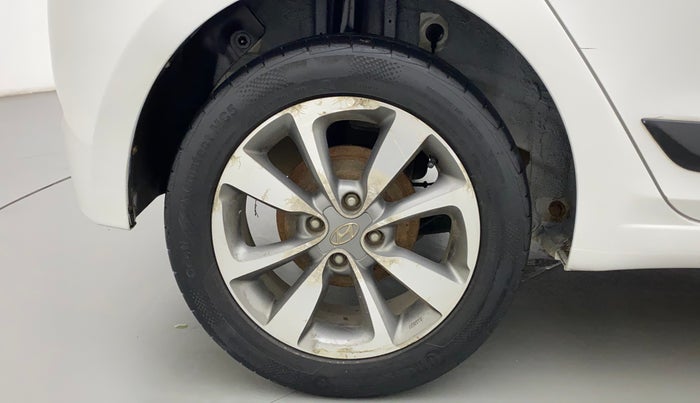 2015 Hyundai Elite i20 ASTA 1.4 CRDI, Diesel, Manual, 1,02,886 km, Right Rear Wheel