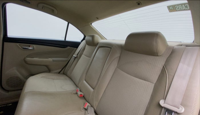2015 Maruti Ciaz ZXI, Petrol, Manual, 93,757 km, Right Side Rear Door Cabin