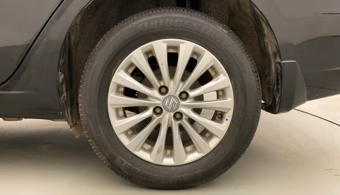 2015 Maruti Ciaz ZXI, Petrol, Manual, 93,757 km, Left Rear Wheel