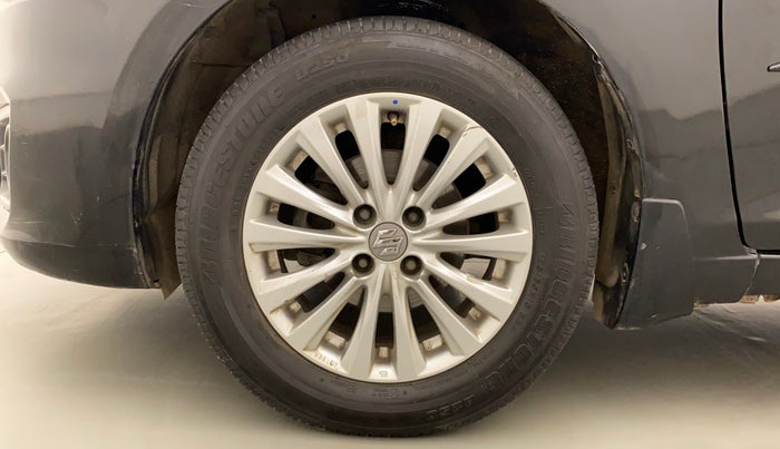 2015 Maruti Ciaz ZXI, Petrol, Manual, 93,757 km, Left Front Wheel