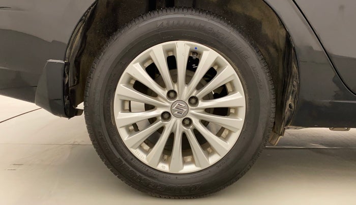 2015 Maruti Ciaz ZXI, Petrol, Manual, 93,757 km, Right Rear Wheel