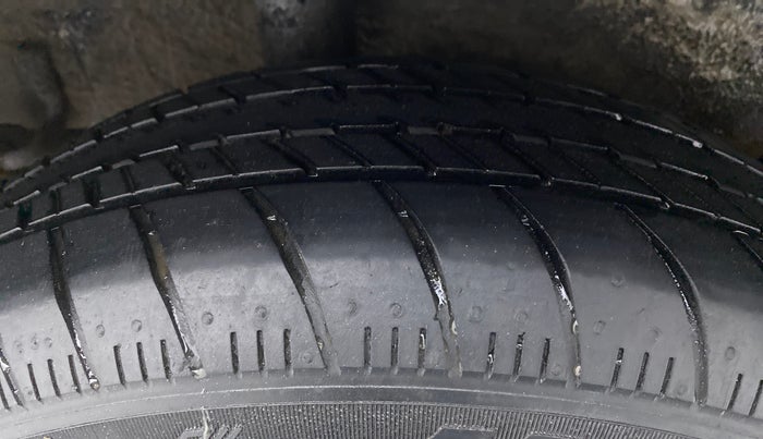 2018 Maruti Celerio VXI d, Petrol, Manual, 23,865 km, Right Rear Tyre Tread