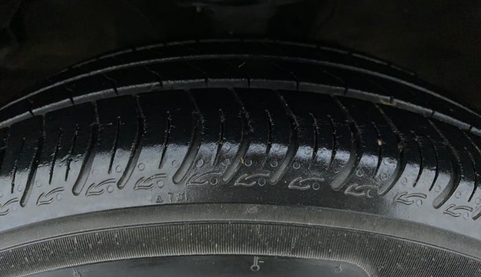 2019 Maruti S PRESSO VXI, Petrol, Manual, 32,259 km, Left Front Tyre Tread
