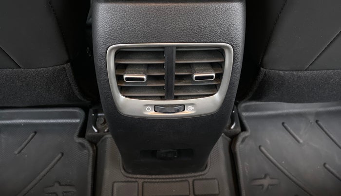 2021 Hyundai VENUE 1.0L Turbo GDI SX(O) MT, Petrol, Manual, 16,594 km, Rear AC Vents