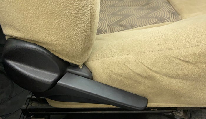 2011 Toyota Etios VX, Petrol, Manual, 55,731 km, Driver Side Adjustment Panel
