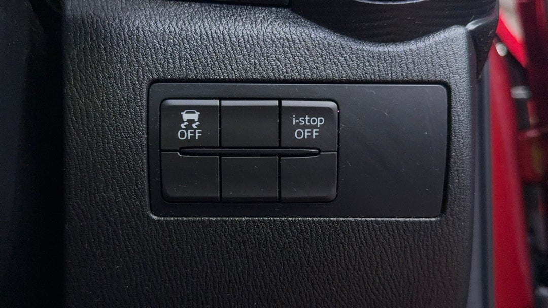 2016 Mazda Mazda2 Maxx, Automatic, 55855 km, Utility Switches/Buttons