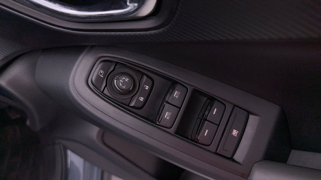 2024 Subaru Crosstrek AWD 2.0l, Automatic, 39116 km, Drivers Side Door Panel Controls