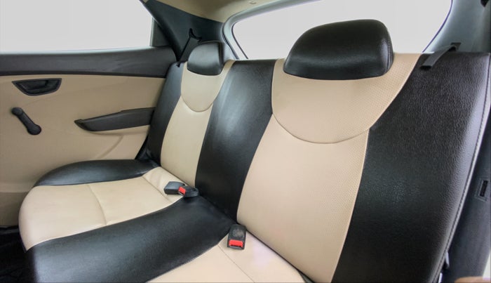 2016 Hyundai Eon ERA PLUS, Petrol, Manual, 21,813 km, Right Side Door Cabin View