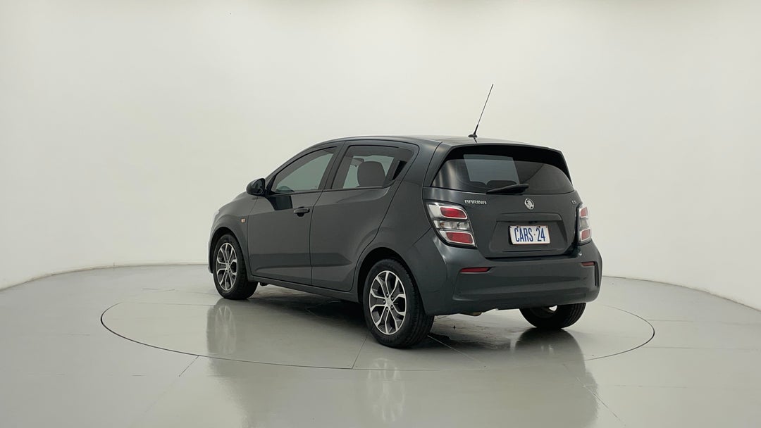 Left Back Diagonal (45- Degree) View