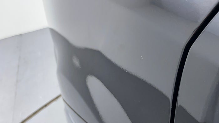 Kia Mohave-Quarter Panel RHS  Scratched