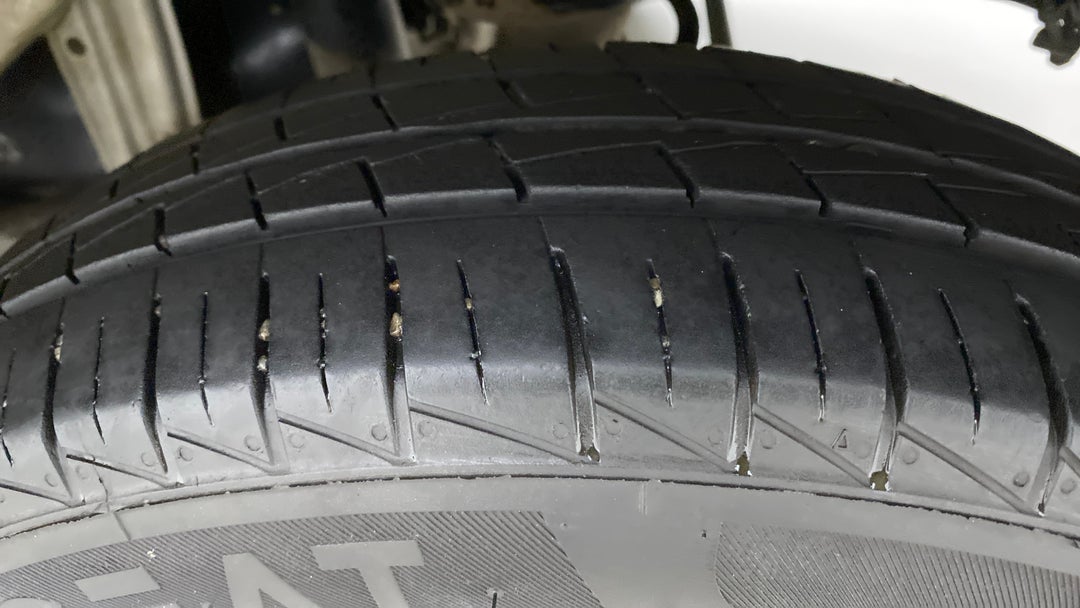 Left Rear Tyre Tread