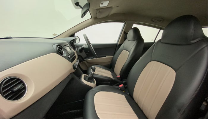 2016 Hyundai Grand i10 SPORTZ 1.2 KAPPA VTVT, Petrol, Manual, 36,225 km, Right Side Front Door Cabin